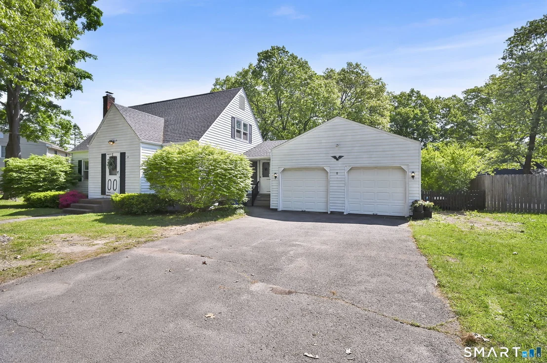 Photo of 10 Pine Drive