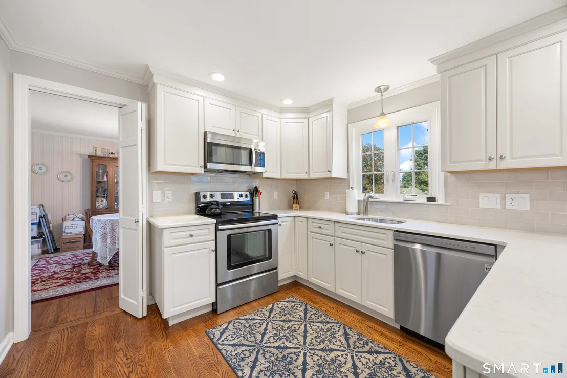 Photo of 450 Cardinal Lane