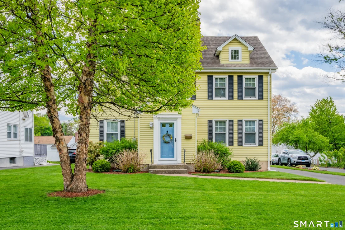 Photo of 44 Beverly Road