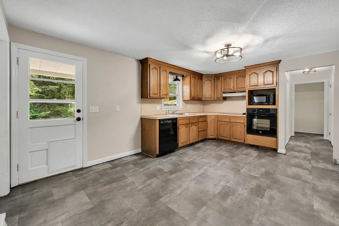 Photo of 2 Frisbie Circle