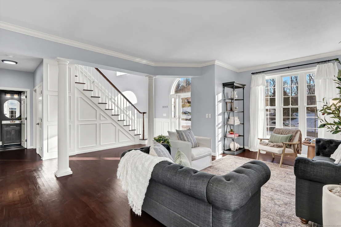 Photo of 41 Windermere Ridge Drive