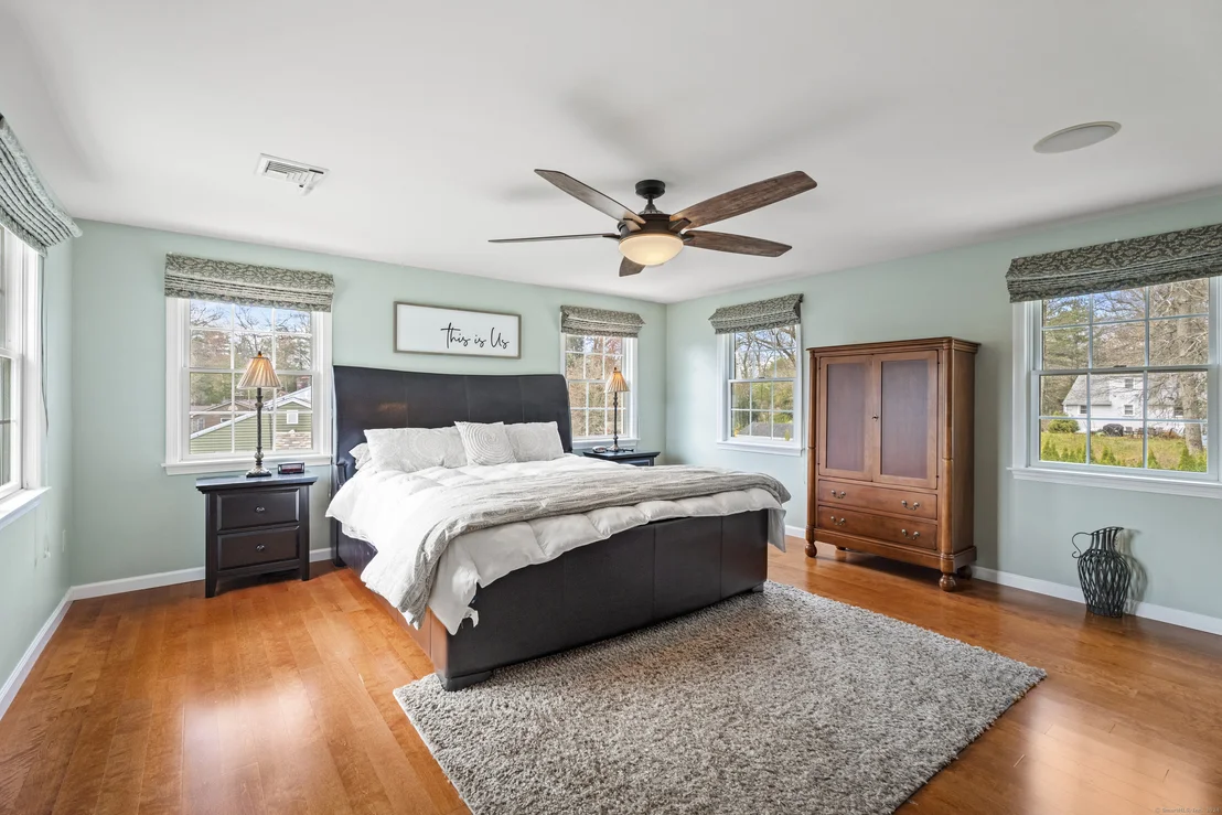 Photo of 511 Salmon Brook Street
