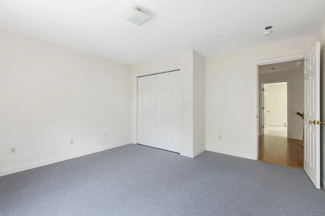 Photo of 341 Quaddick Road
