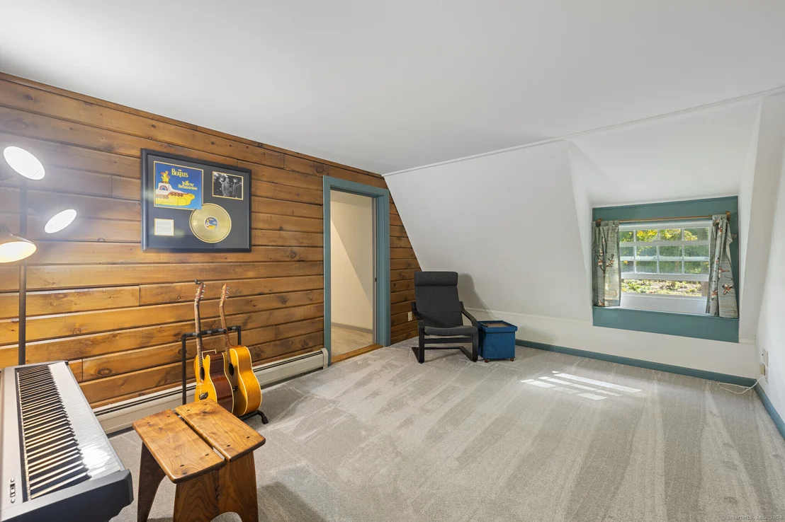 Photo of 88 Witch Meadow Road
