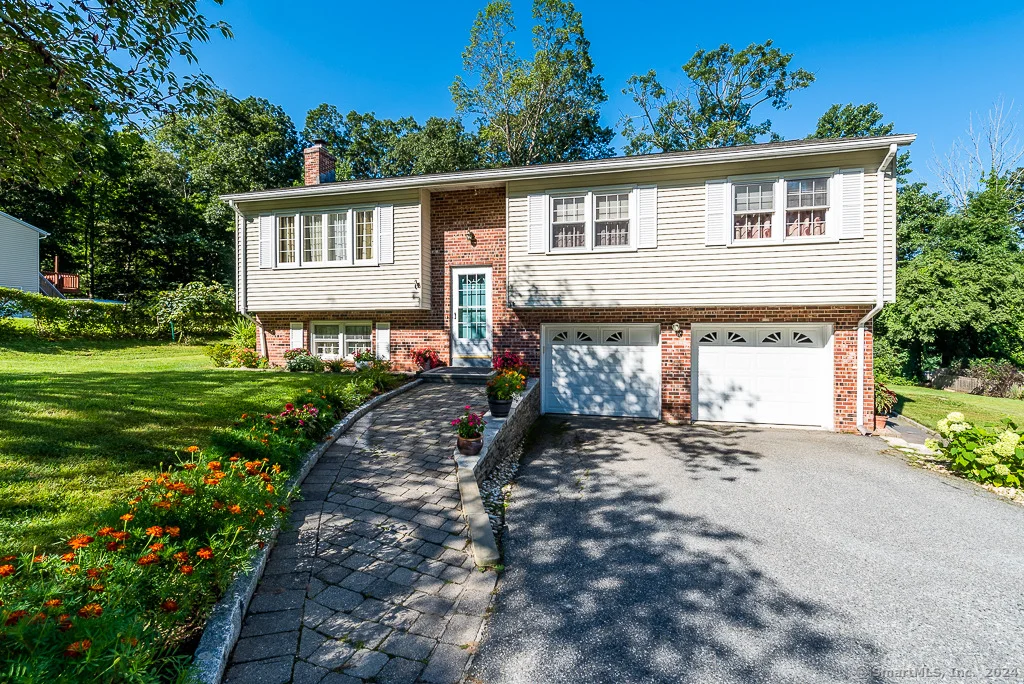 Photo of 11 Wayne Drive