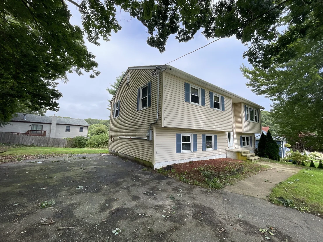 Photo of 40 Old Farm Road