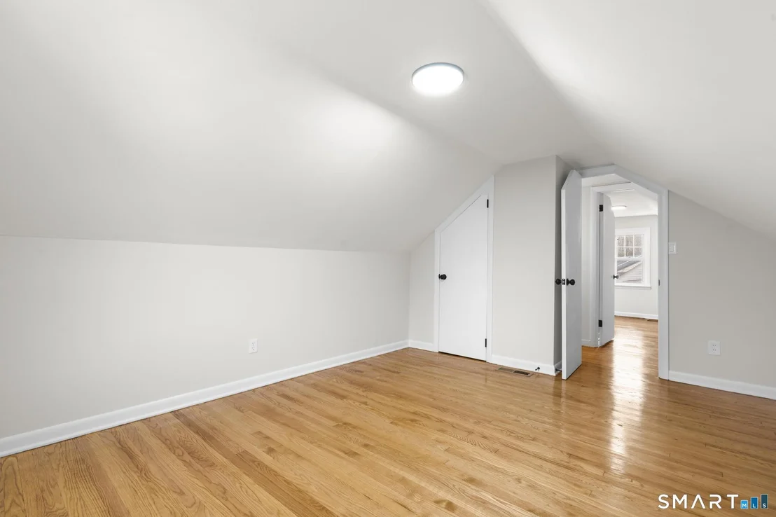 Photo of 21 Russ Road