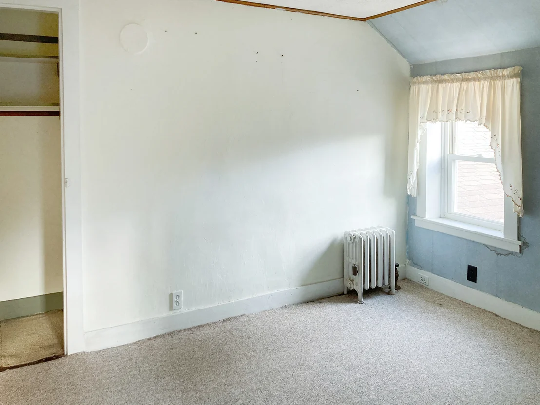 Photo of 908 Trumbull Highway