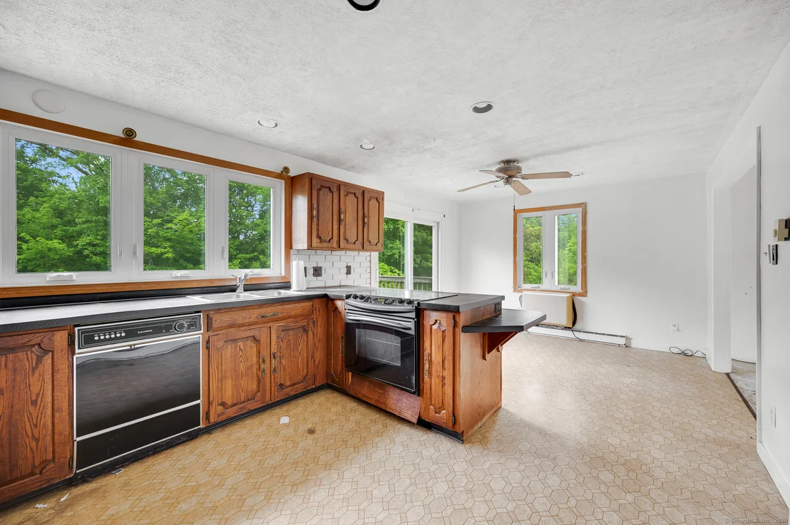 Photo of 18 Hillcrest Drive