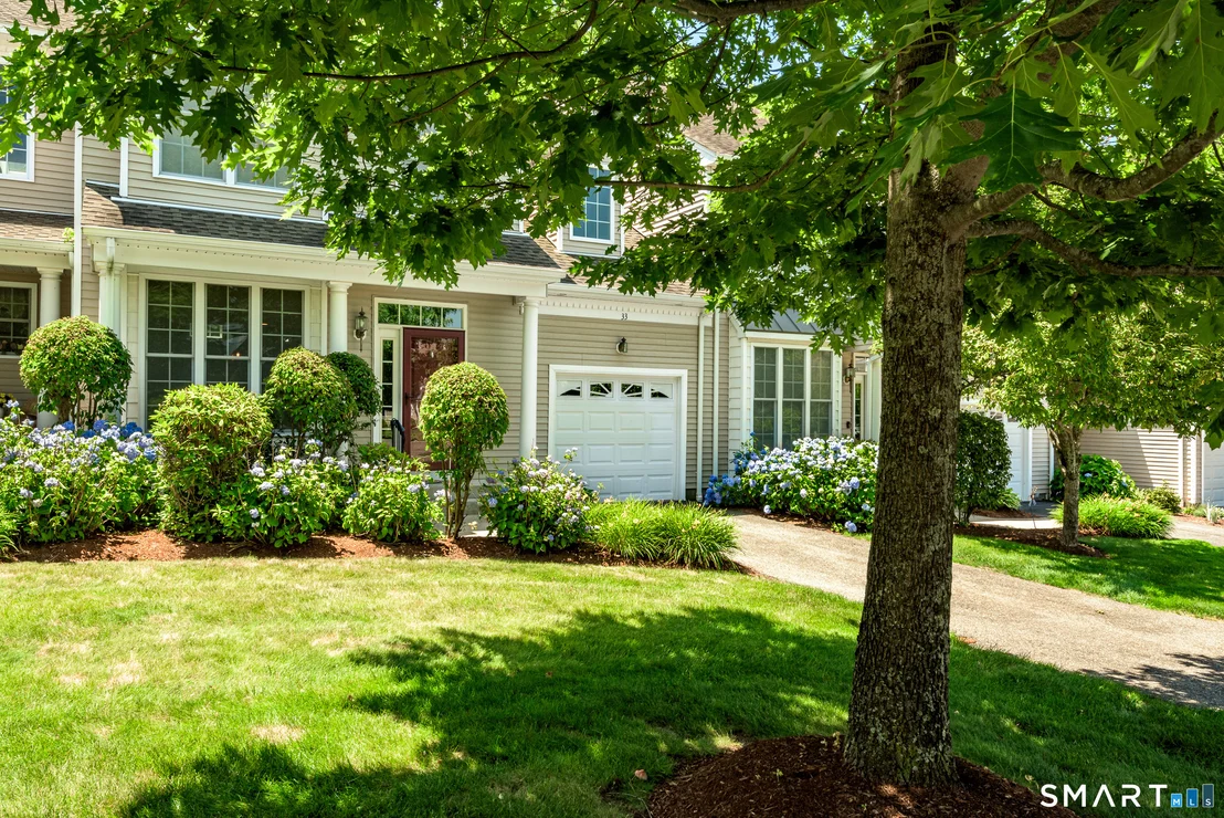 Photo of Unit 33 at 33 Iris Way
