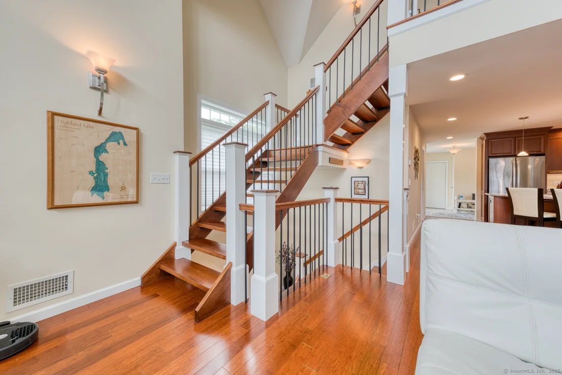 Photo of 722 Lake Drive