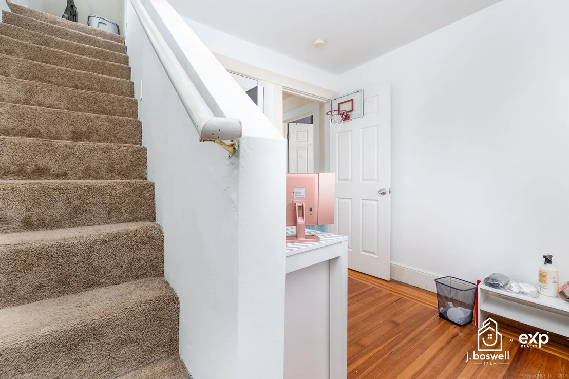 Photo of 655 Winthrop Avenue
