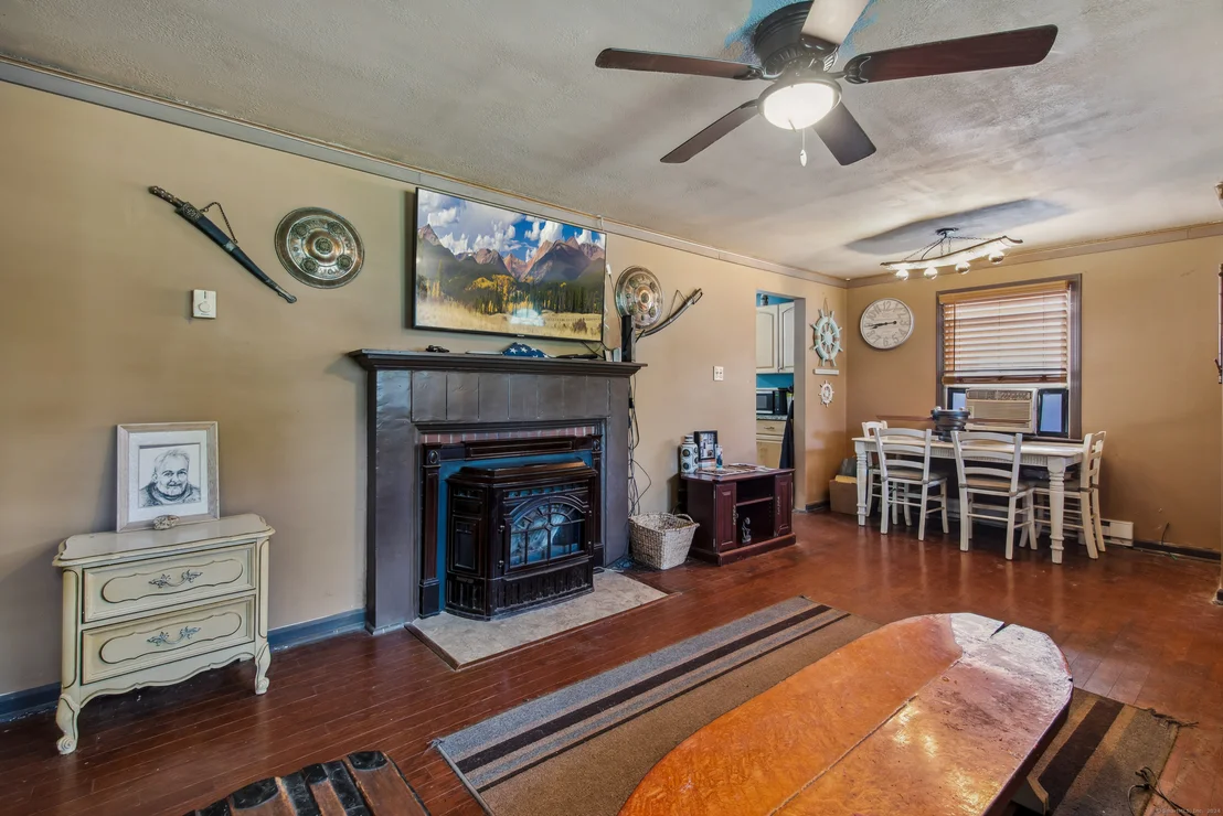 Photo of 6 Woodside Drive