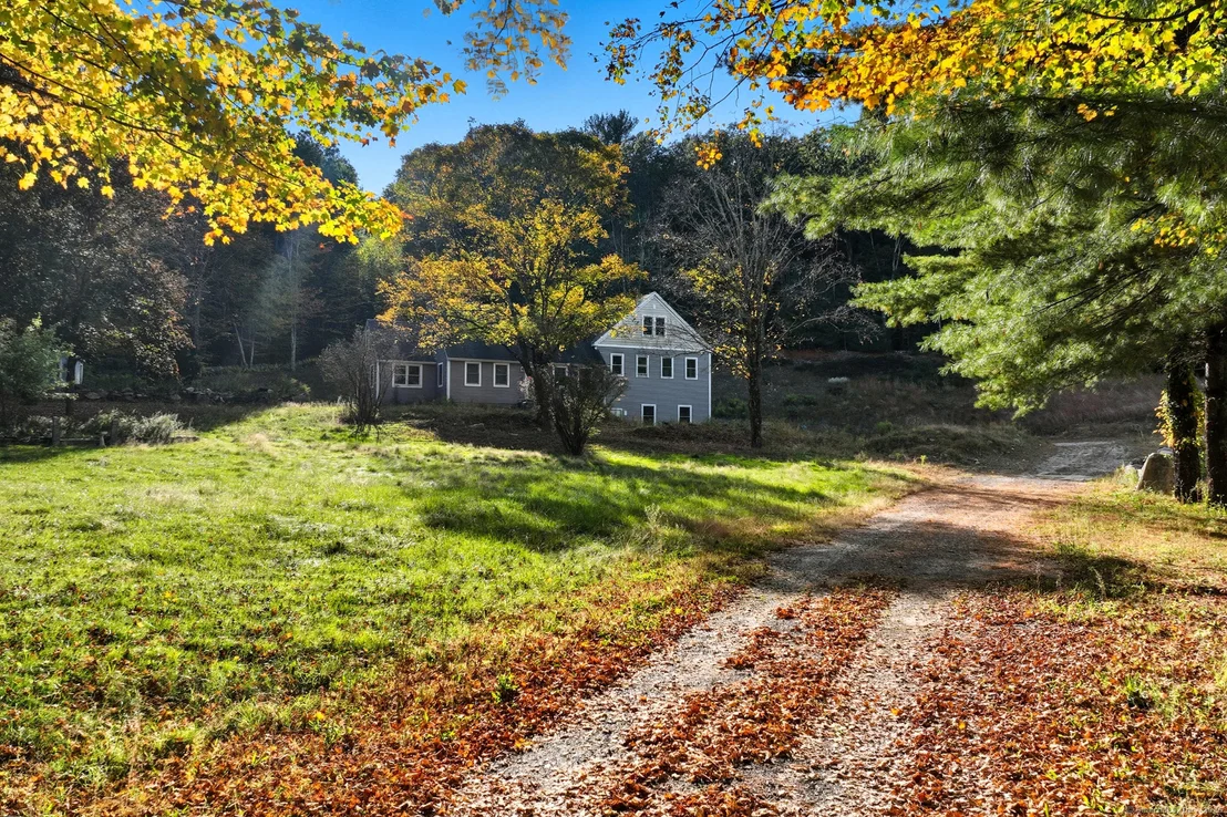 Photo of 190 Cider Mill Road