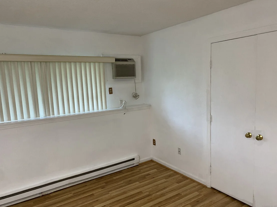Photo of Unit 30D at 925 Oronoke Road