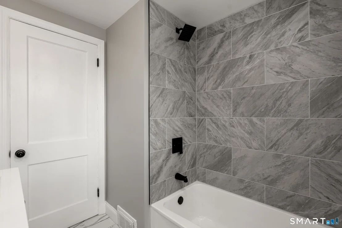 Photo of 8 Hendee Road
