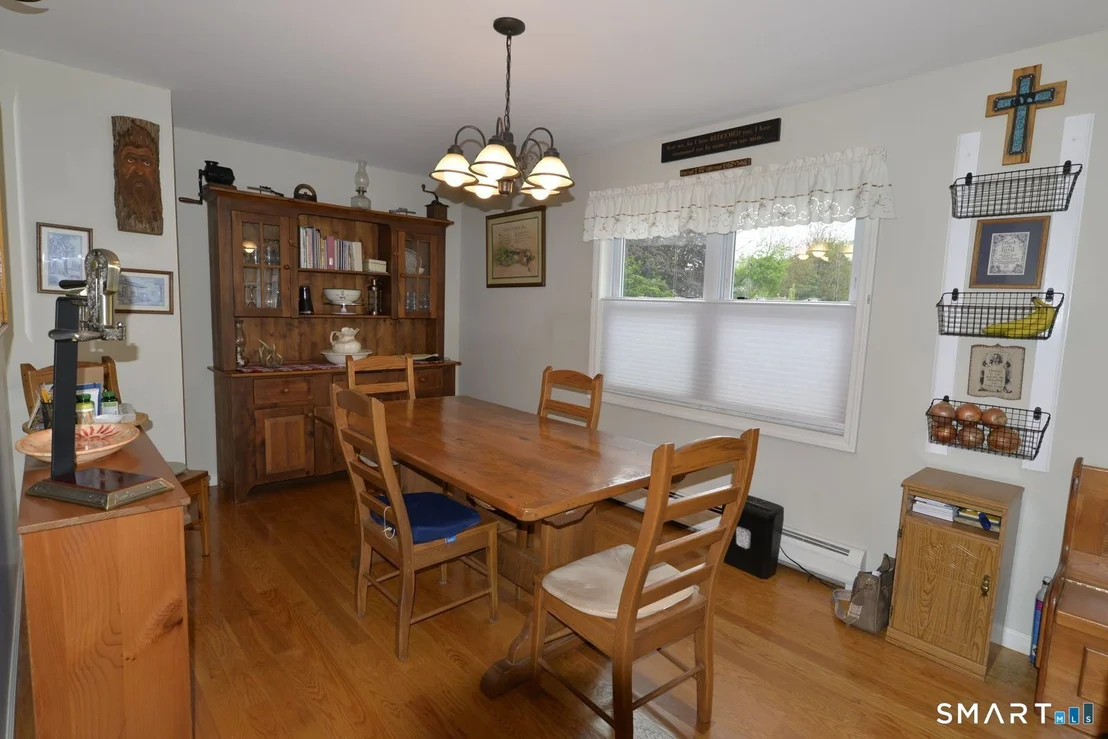 Photo of 8 Dean Drive
