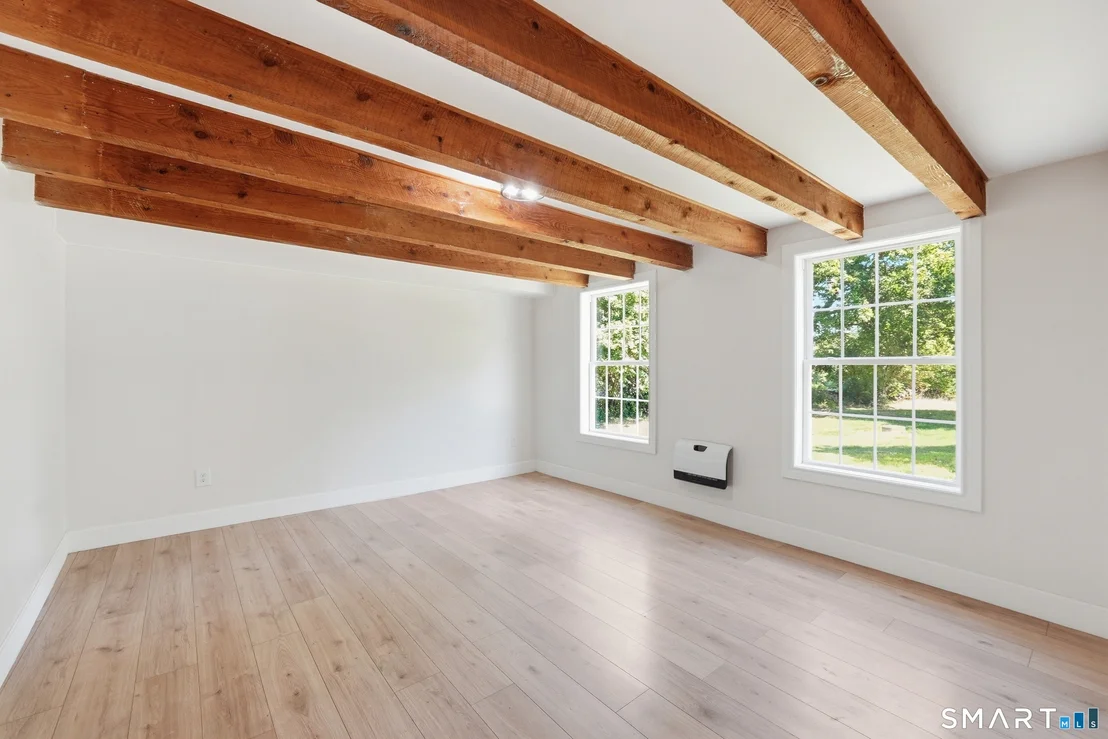 Photo of 369 Thompson Road