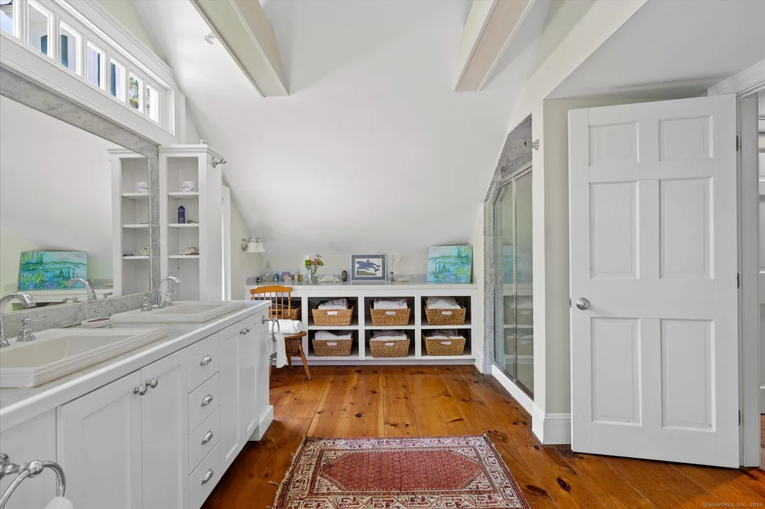 Photo of 362 Thompson Hill Road