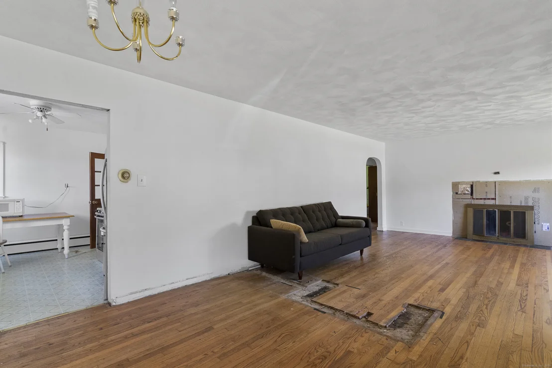 Photo of 39 Taft Circle