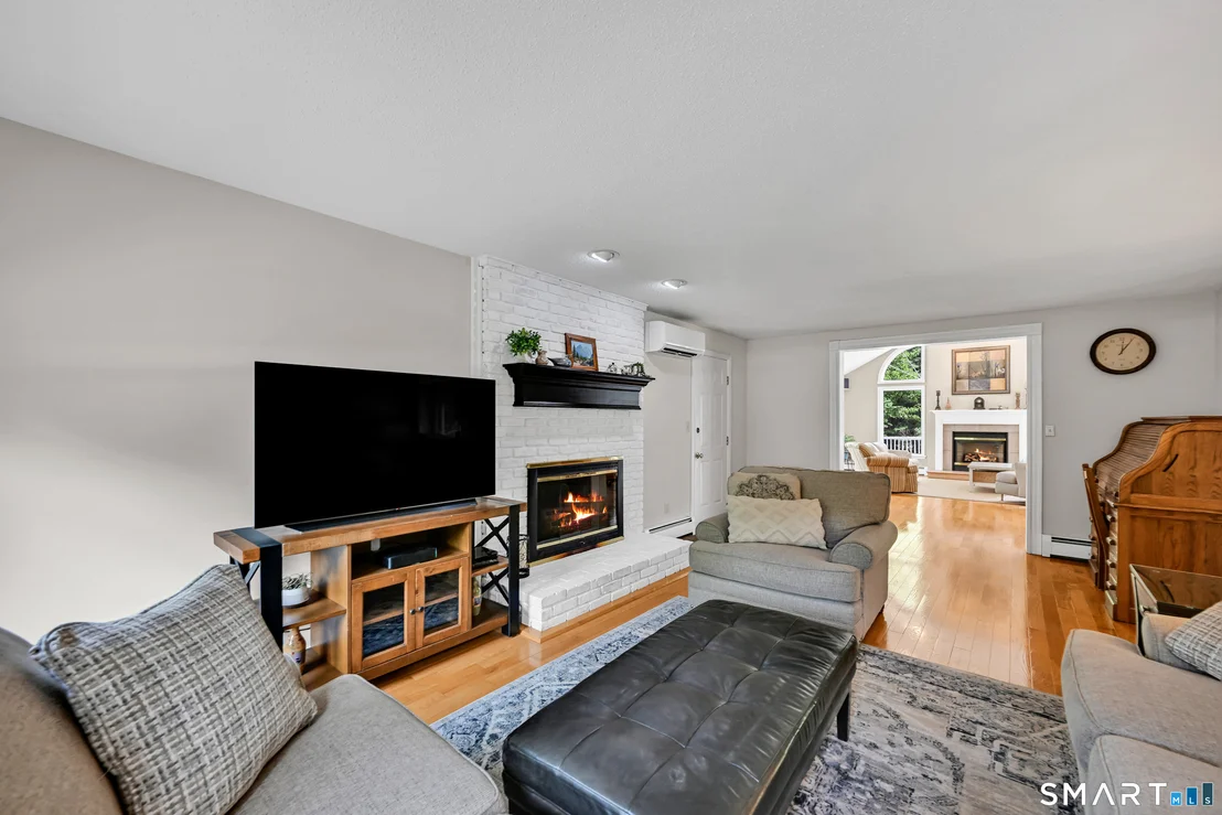 Photo of 118 Mountain Spring Road