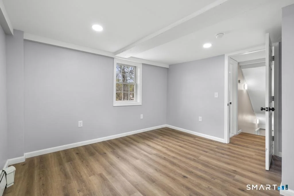 Photo of 6 Lee Avenue