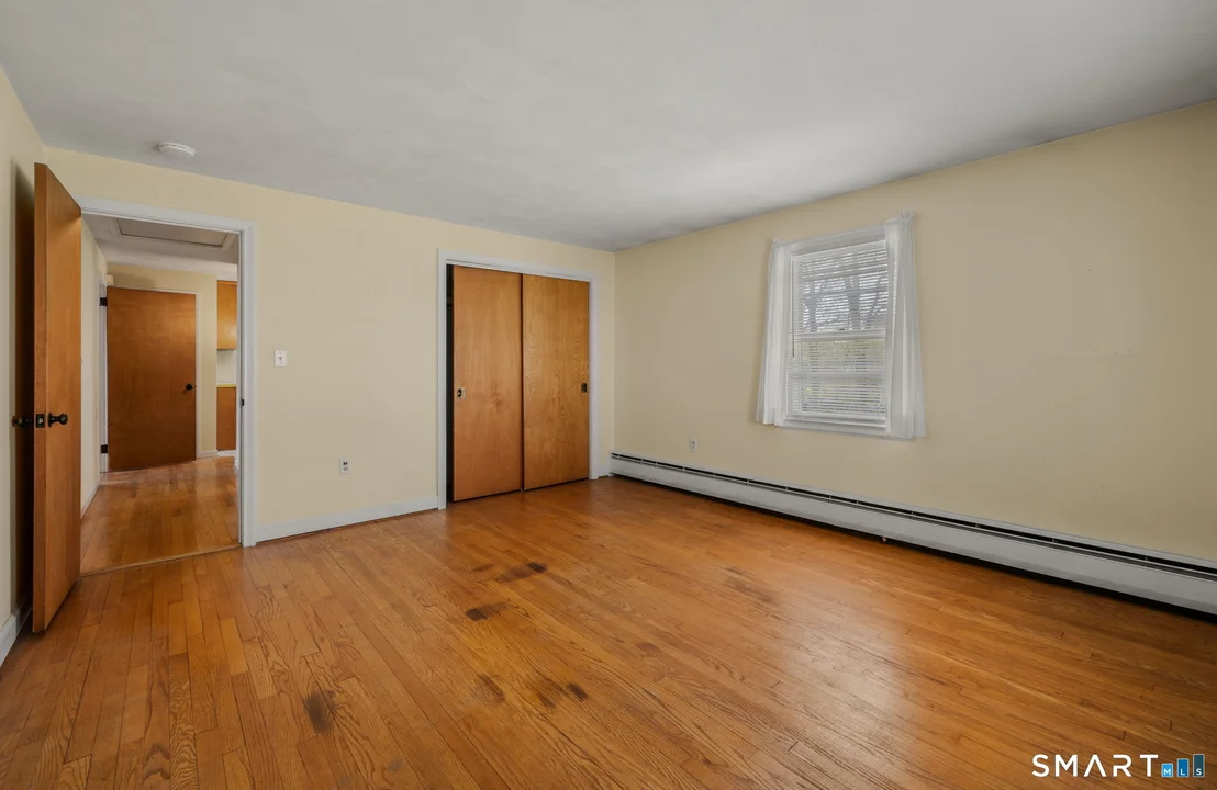 Photo of 4 Champlin Hill Court