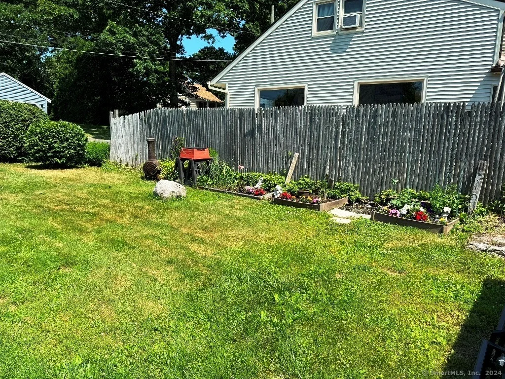 Photo of 24 Grove Avenue