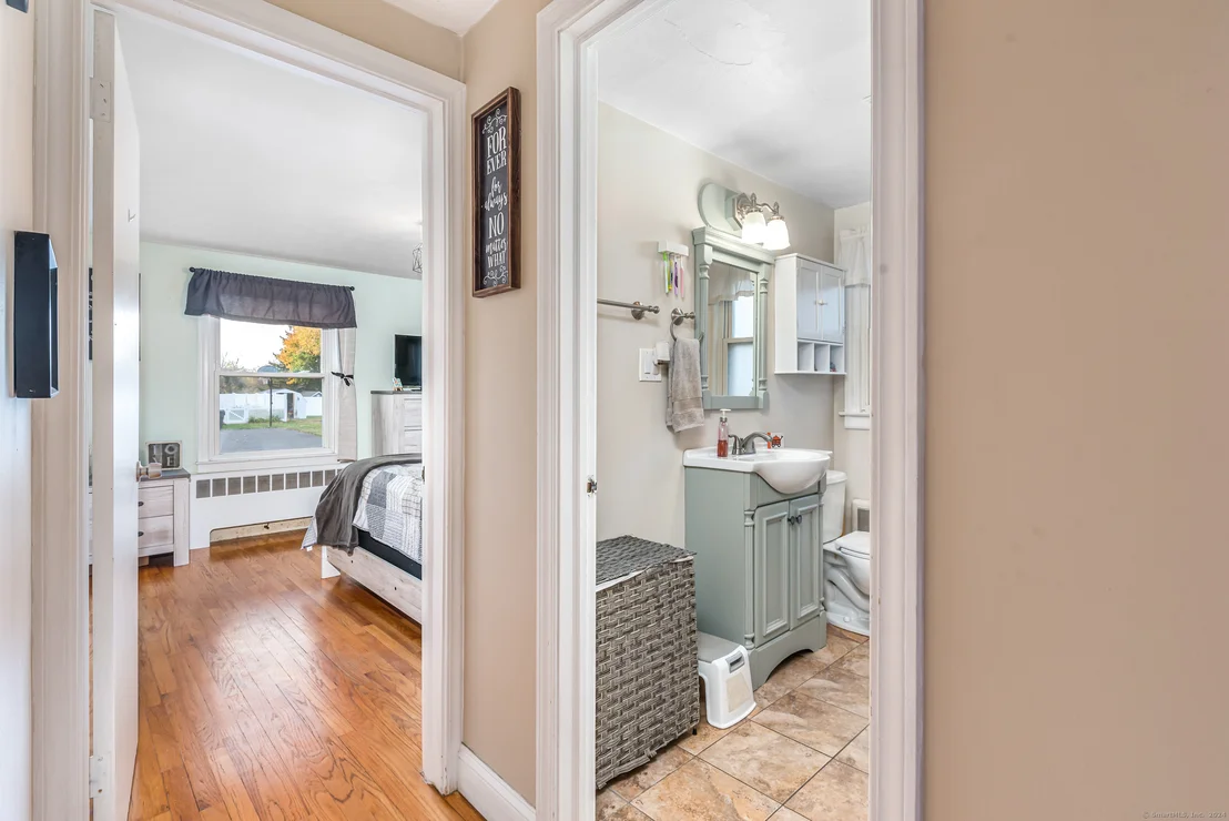 Photo of 7 Ridgefield Road