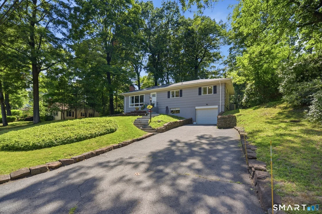 Photo of 32 Fairview Drive