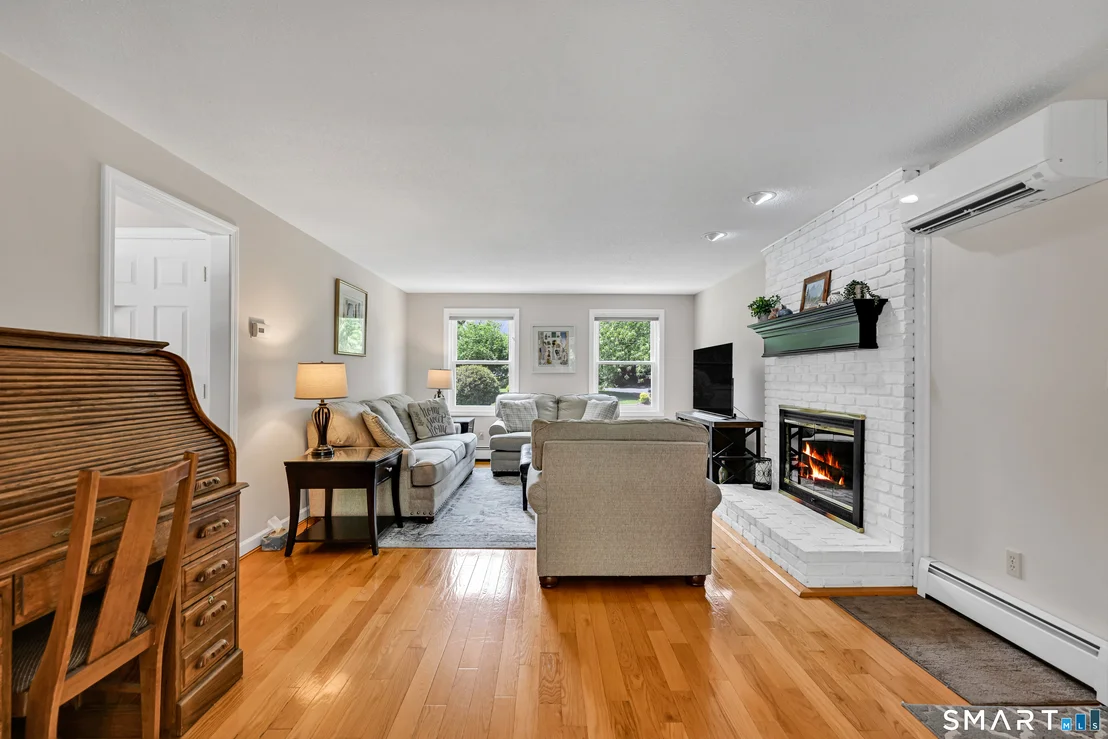 Photo of 118 Mountain Spring Road