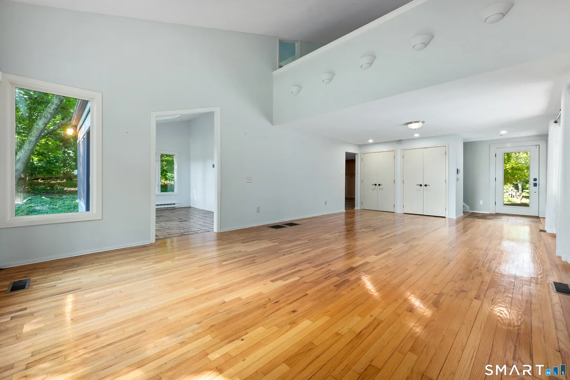 Photo of 48 Russett Drive