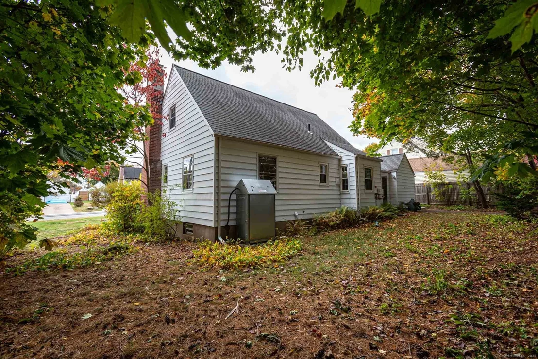 Photo of 9 Deepwood Drive
