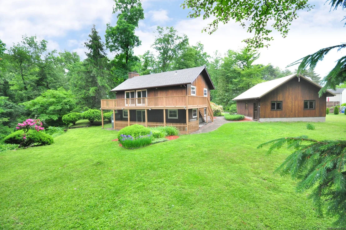 Photo of 35 Ravine Road