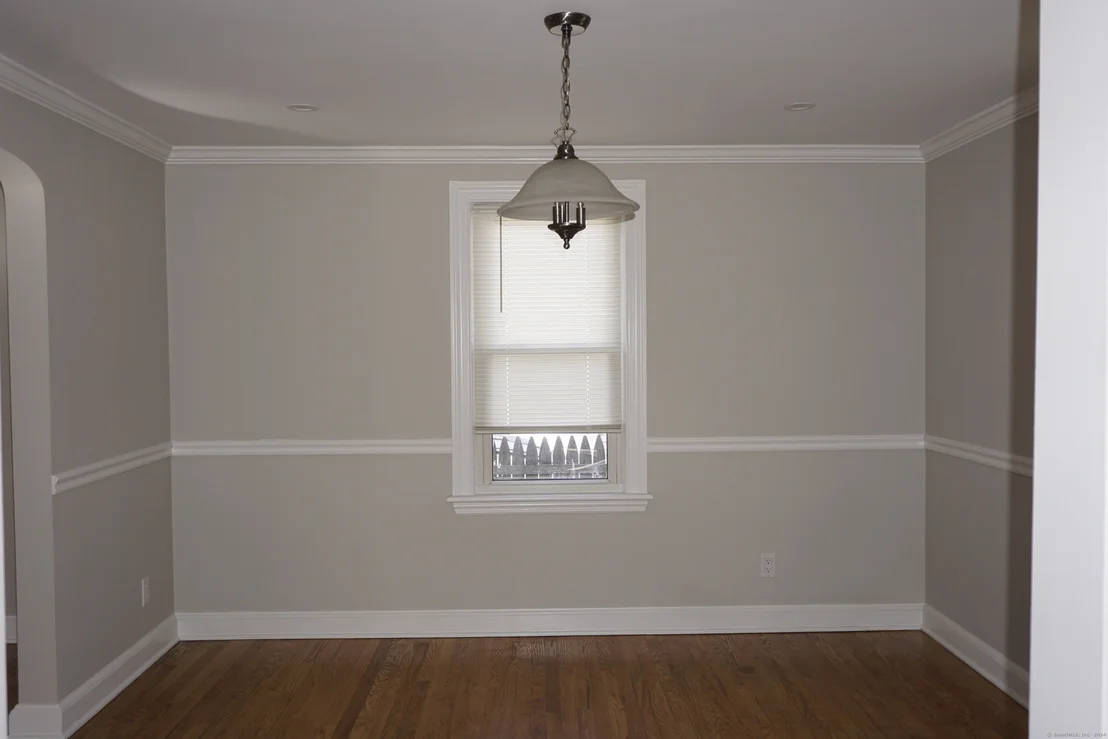 Photo of 87 Rosen Avenue