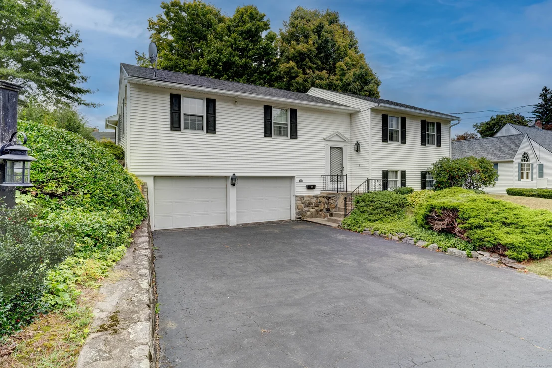 Photo of 82 Thompson Drive