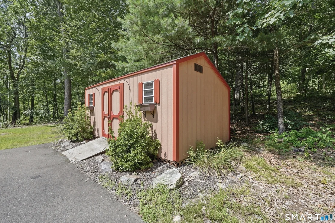 Photo of 391 Old Post Road