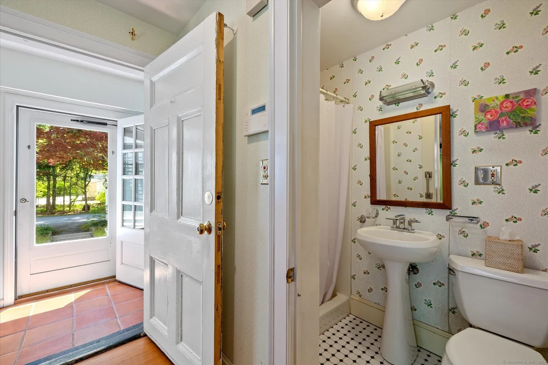 Photo of 362 Thompson Hill Road