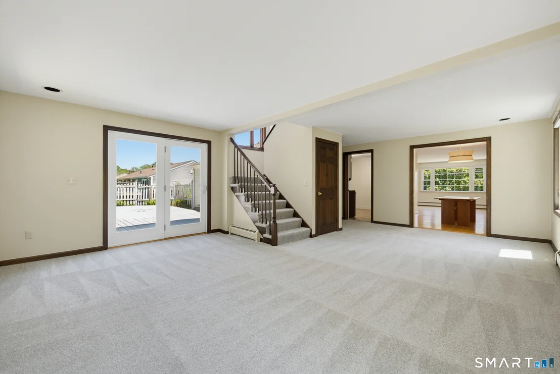 Photo of 17 Riverside Drive