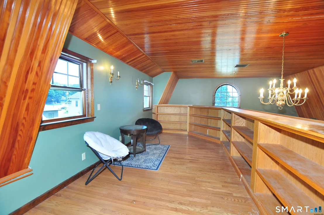 Photo of 609 Norwich Road