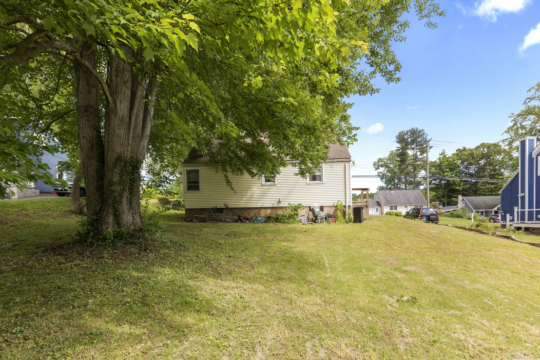 Photo of 400 Long Hill Road