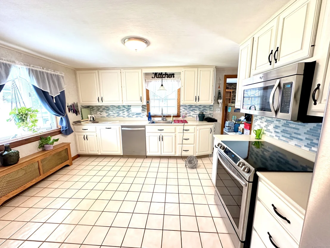 Photo of 530 Ash Drive