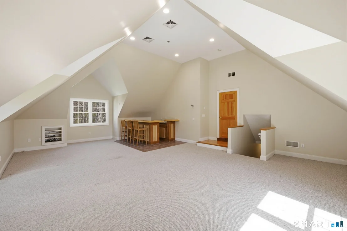 Photo of 14 Joshua Lane