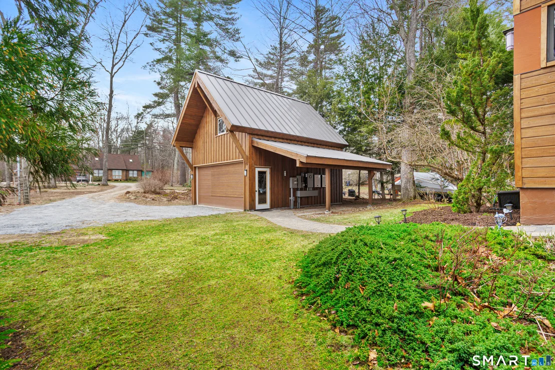 Photo of 152 Lakeside Drive