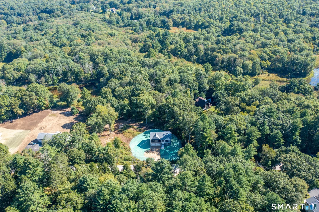 Photo of 874 Brook Road