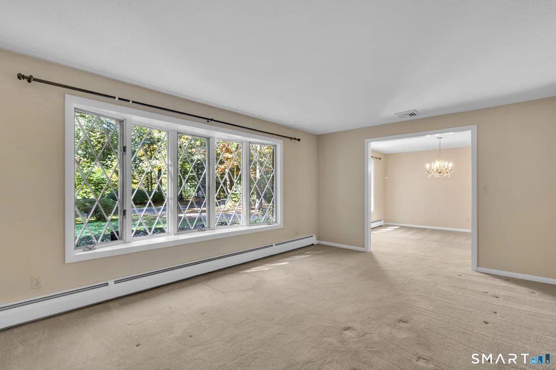 Photo of 77 Bridle Path Drive