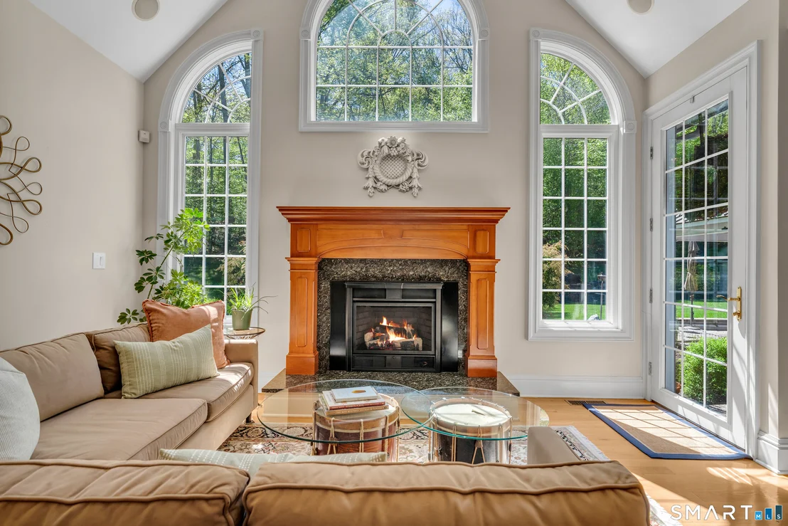 Photo of 350 Squaw Lane
