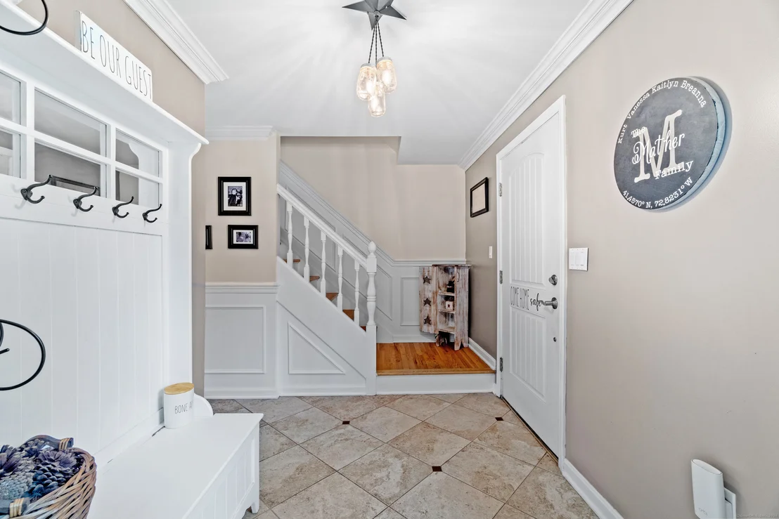 Photo of 25 Laurelwood Drive