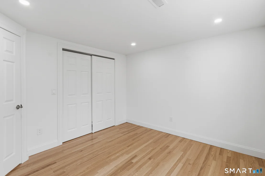 Photo of 395 Cross Hill Road