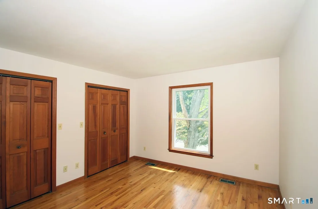 Photo of 328 Saybrook Road